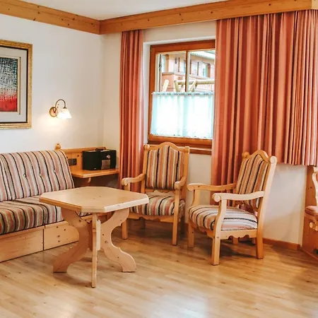 Kaiserhof Aparthotel 3*