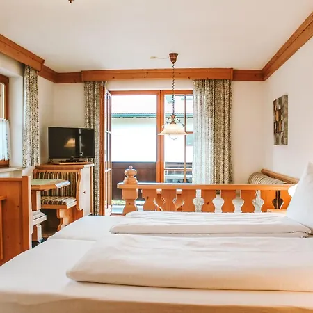 Kaiserhof Aparthotel 3*